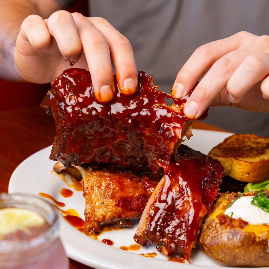 Guess what, foodies? Our 25th anniversary special is back! You can snag a half rack of European Baby Back ribs for just $9.99. Time to indulge in some deliciousness! 🍖🎉 #foodie #specialoffer #anniversarycelebration