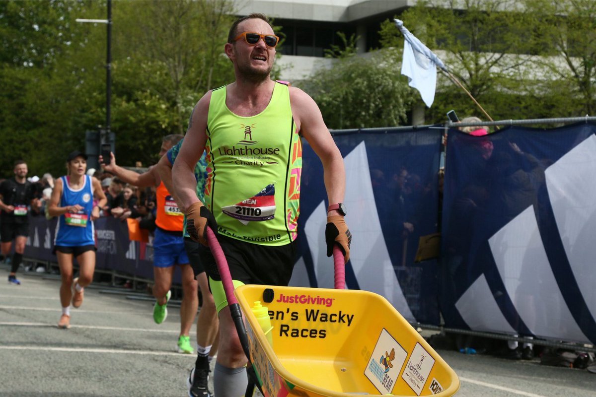 5 INCREDIBLE PEOPLE WHO TOOK PART🤩All of our finishers are amazing and did a stellar job yesterday. We've chosen just 5 of our record-breaking number of participants who really stood out. Read the round-up here: bit.ly/4471HS4 #ManchesterMarathon