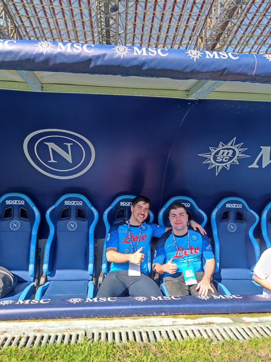 LeleSSCN's tweet photo. C'è bisogno di dire altro? Non credo proprio.
Un immenso grazie a @socios @SociosItalia per questa fantastica esperienza💙
#BeMoreThanAFan https://t.co/EIcTT3ZM2t