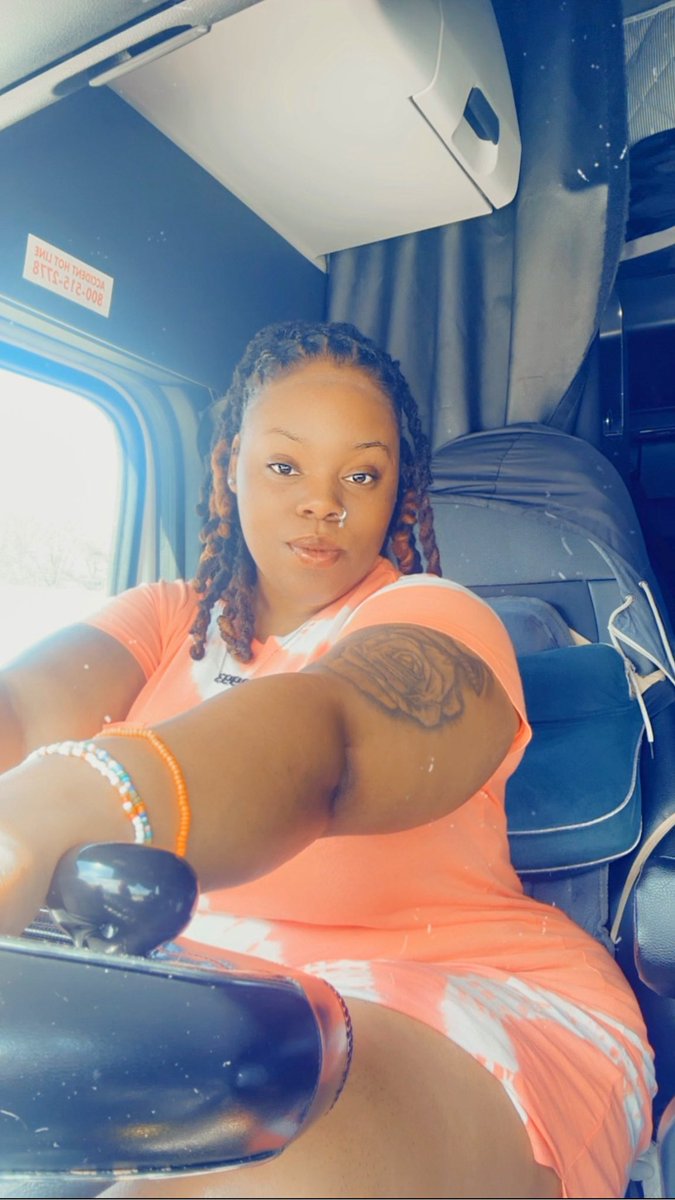 Trucking🚛 on my BIRTHDAY ‼️🎊🎂
Thank you Jesus for another year around the sun & keeping me safe out here on the road. 
🙌🏾🥹😩🤍

#birthdaygirl #trucking #fypシ #femaletrucker #itsmybirthday #truckerlife