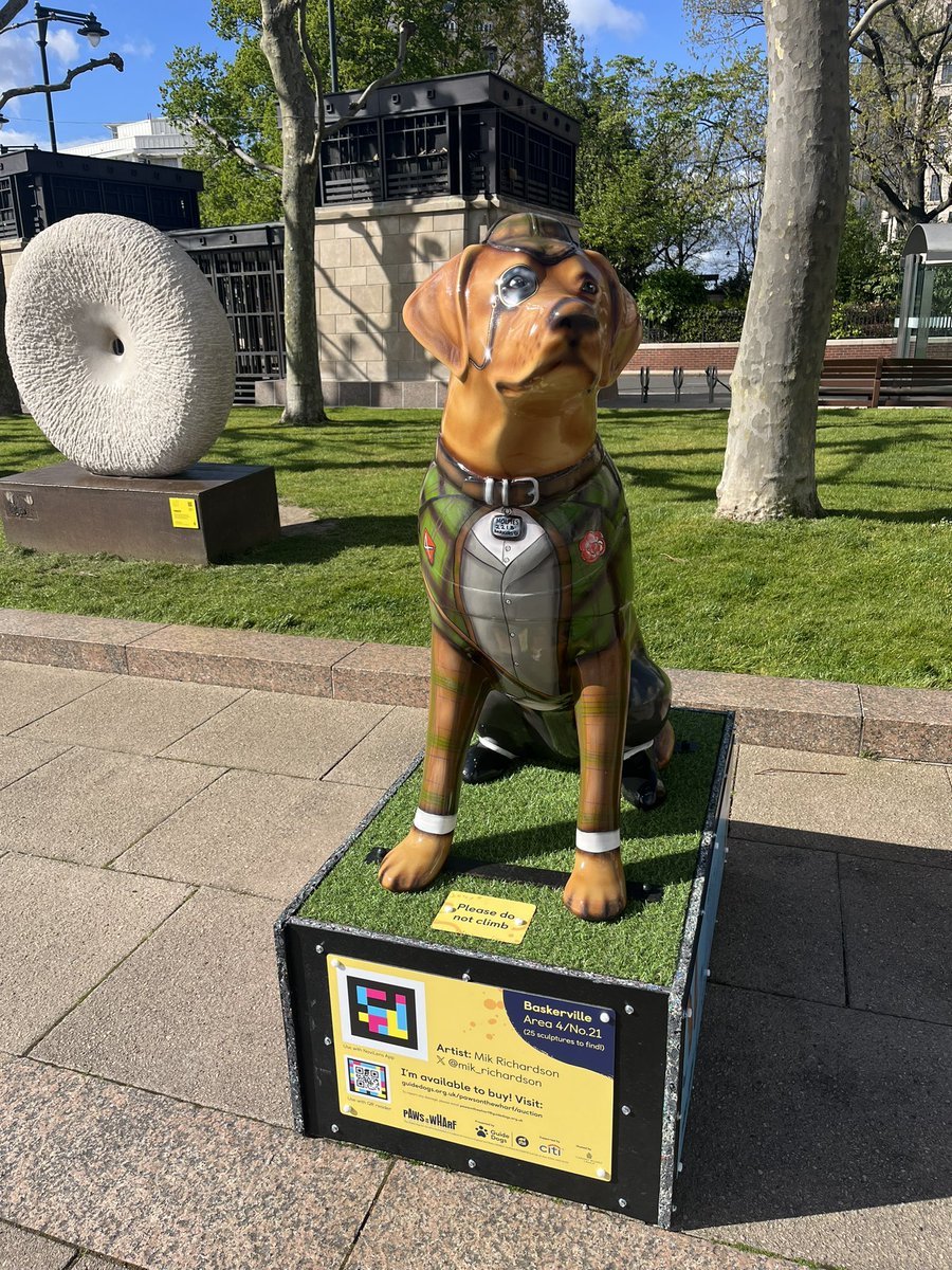 DinazMighty's tweet photo. #PawsOnTheWharf thrilled that I’ve found each of the gorgeous guide dogs 😁 loved the trail @wildinart https://t.co/wzgUaKJglS