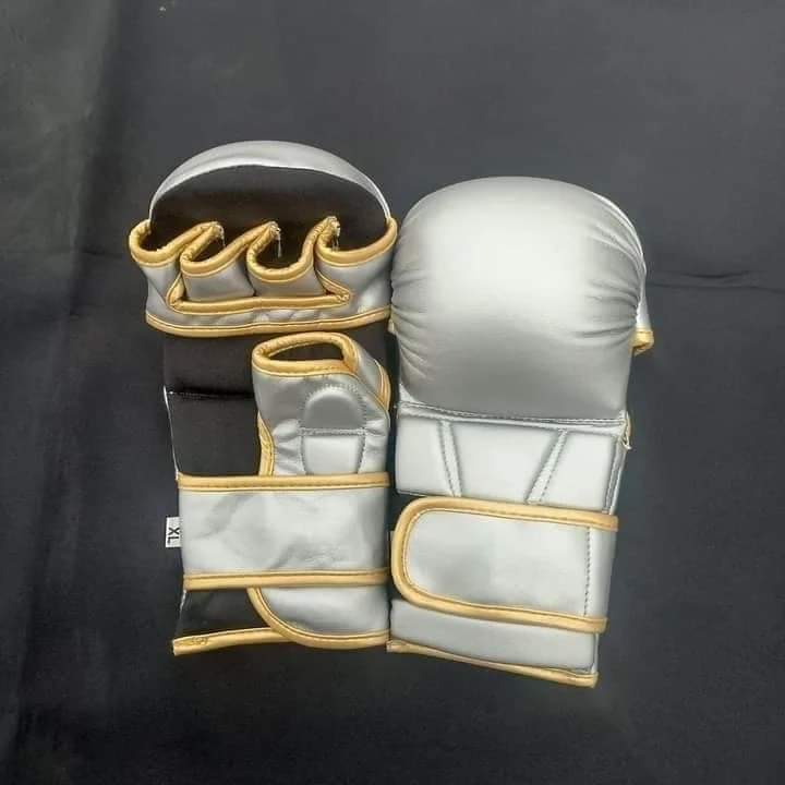 #mmashooter #bestquality #boxinggears #boxinggloves #boxingfans #boxinggym #boxingstores #boxingclubs #boxingfamily #boxingsuppliers #boxinglegand #boxingfamily #boxing #boxinglife #boxingstyle #forsale #foryou