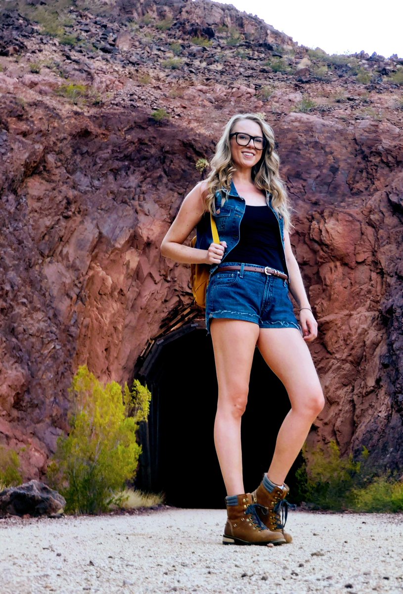 Victoria Evelyn | Digital Content Creator tweet media