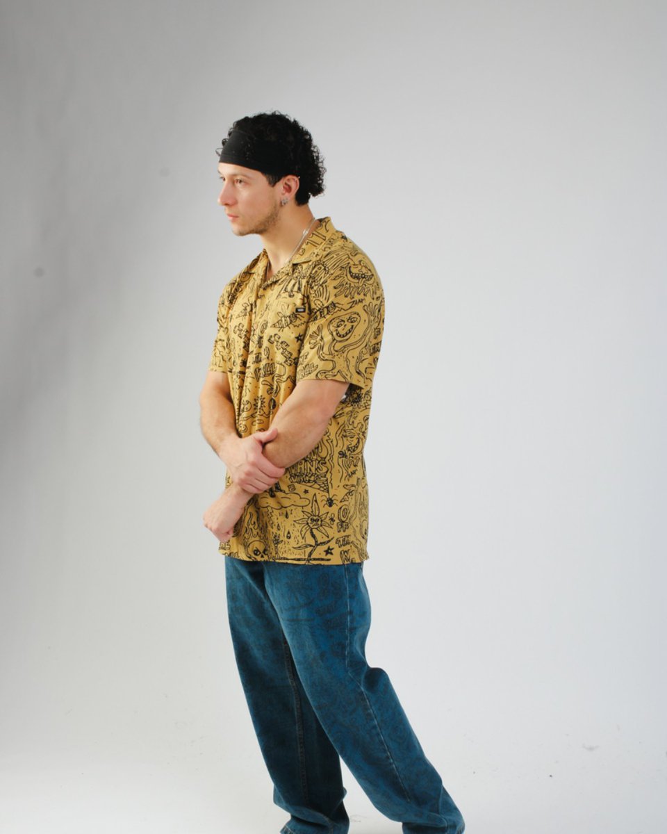 Karmaloop's tweet image. Allover doodle inspired print pattern
Cop the &apos;Vans Elden Button Down Shirt&apos; today!

Shop using our #Karmaloop app 📱
#PrintPattern #VansFashion #StreetwearStyle