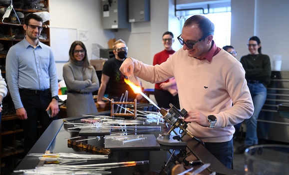 First in glass: Meet Ihor Krasilia, Dalhousie’s in‑house glassblower. Originally from Ukraine, Krasilia joined Dal in November crafting specialized glassware for the research community and one-of-a-kind gifts from our glass-blowing lab: bit.ly/3xG5vxy