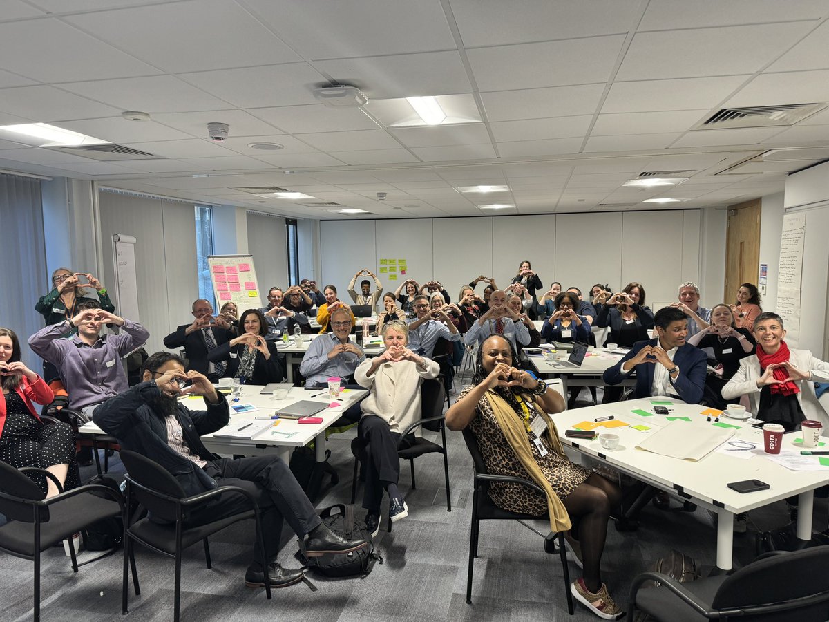 Wonderful to be with this diverse, passionate group of colleagues from the health, VCS and local government sectors committed to #CVDprevention and #HeartHealth today. Proud to be part of this new city-wide health movement! @NHSEnglandLDN @londoncouncils @LDN_Health @LondonADPH