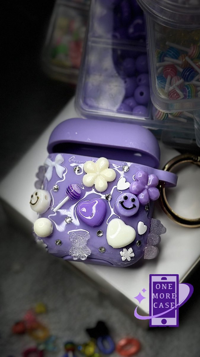 Tlucaass's tweet photo. One More Case.. 💜 website drops April 30th! #junkcases #SmallBusiness #fyp https://t.co/cpNA6m3414