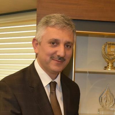 Değerli Gönüldaşlarımız; Prof. Dr. Saffet Köse Hocamızın tavsiyeleri ve birlikte yaptığımız istişareler sonucunda vakfımız Konya İl Temsilciliği görevini Abdullah Şafak Hocamıza tevdi ettik. Yüce Rabbimizden hayırlara vesile olmasını temenni ederiz. -Mehir Vakfı Mütevelli Heyeti-