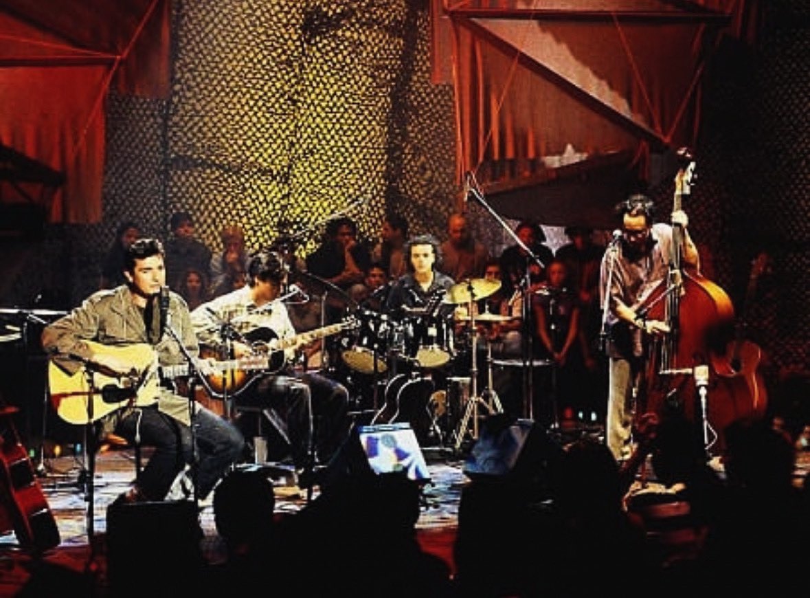 lostres's tweet photo. Hace 28 años llegó a tiendas “Los Tres Unplugged” https://t.co/xyaRUCJIqN