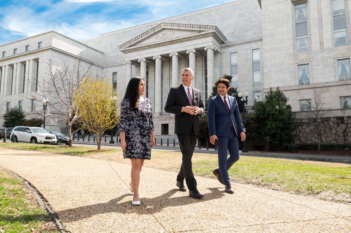 Pepperdine School of Public Policy is officially expanding to the nation's capital with our new MPP Washington, DC, Track! This program will allow students to expand their foundation built in Malibu and live and learn in Washington, DC, during their final semester.