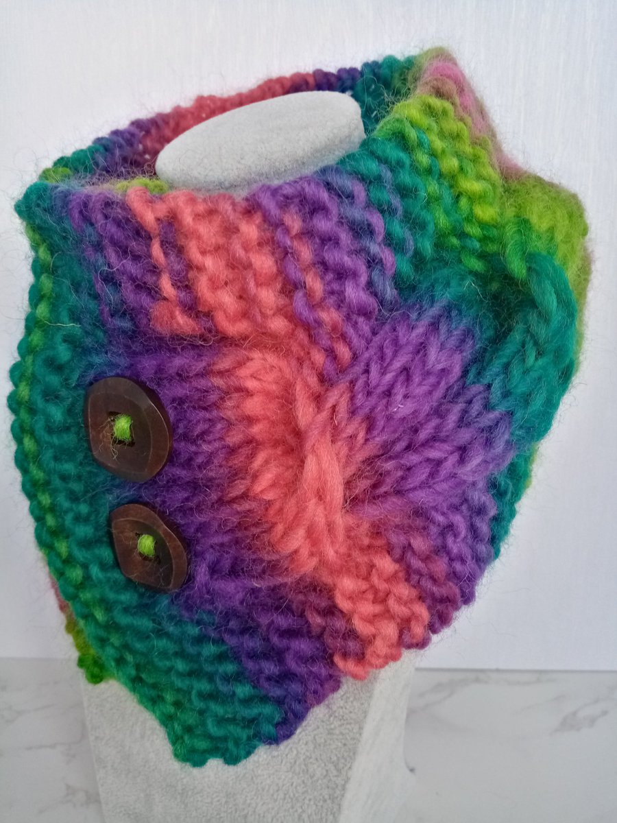Buttoned cable-knit neck warmer Rainbow Collection 🌈
folksy.com/items/8327407-…
#CraftBizParty
#HandmadeHour
#cableknit
#ireland
#UKgifthour
#folksyuk
#UKGIFTHOUR
#specialoccasions
#welshcrafthour
#neckwarmers
#rainbows