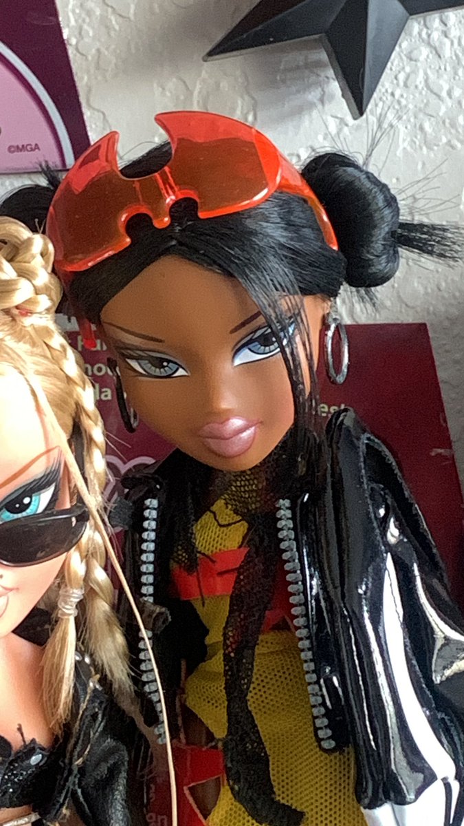 likeeeee she was def on the mood board…. then them being released around this same time yup bratz alwayz #ontrend