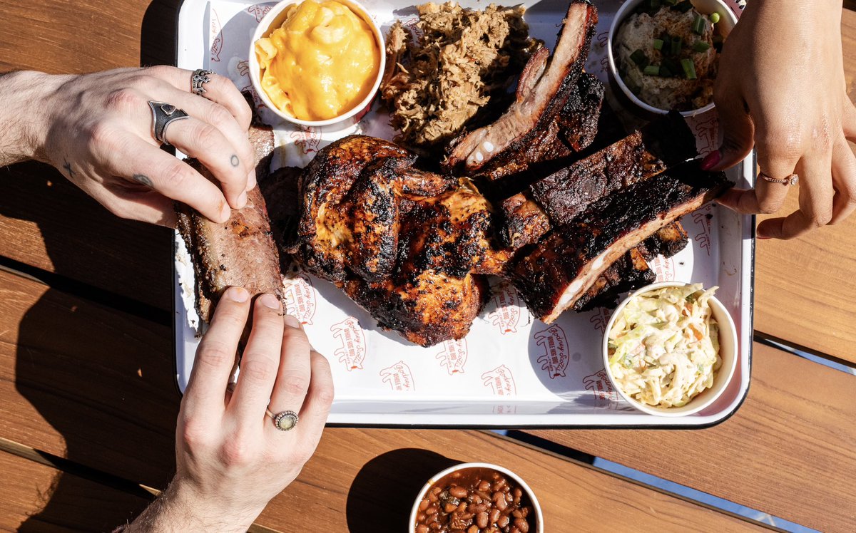 We’re all about the pit life.
 #ChiefsonBroadway #EricChurch #RodneyScott