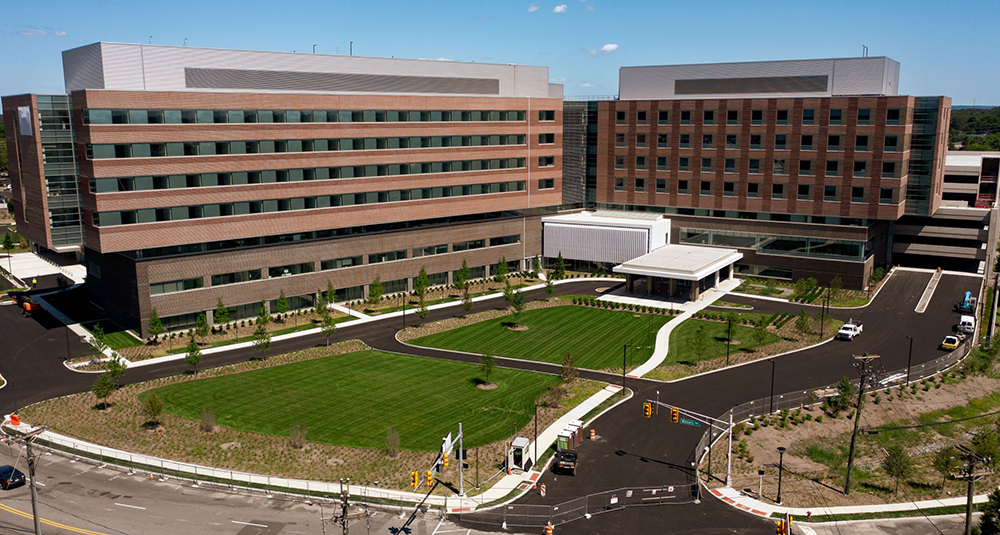 .@ValleyHealthNJ has officially moved into its state-of-the-art hospital in Paramus. njbiz.com/valley-complet…