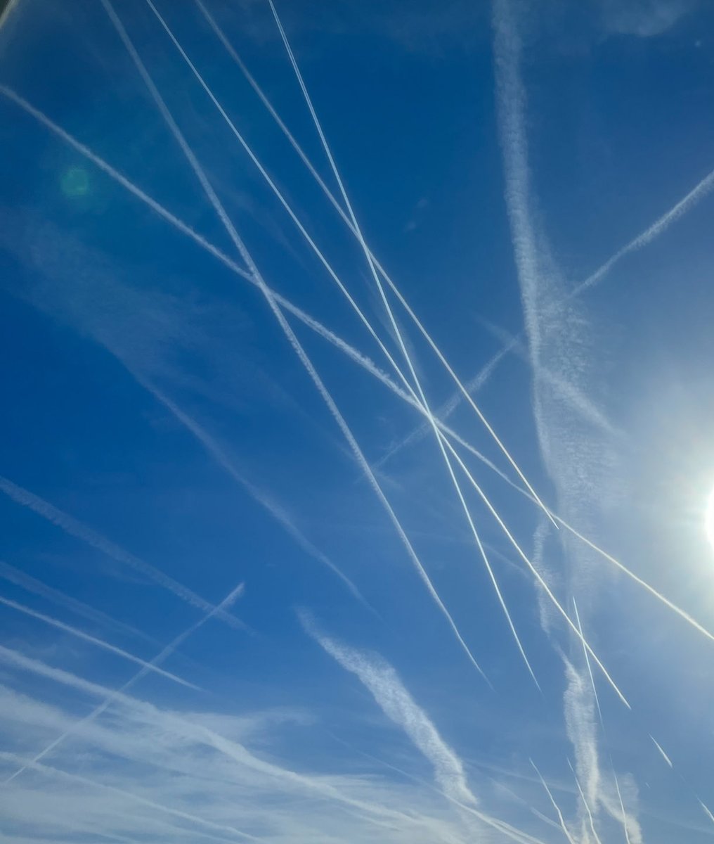 If you’re wondering why your asthma, skin disorders, eczema, headaches, migraines, sinus infections, nasal polyps, sleep disorder, pneumonia, are suddenly worse than ever…just look at what they’re putting into the skies over your town. No news network is talking about this.