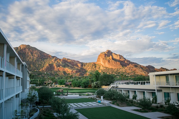 Register today for state-of-the-art updates on clinical advances in pulmonary and critical care medicine! Multidisciplinary Update in Pulmonary & Critical Care Medicine is May 2-5 in Paradise Valley, Arizona, and via livestream: mayocl.in/3Q7JQED