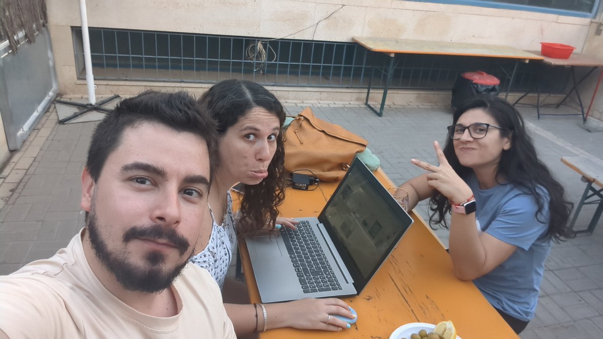 Aquí preparando algo que saldrá muuuuy pronto. 😊