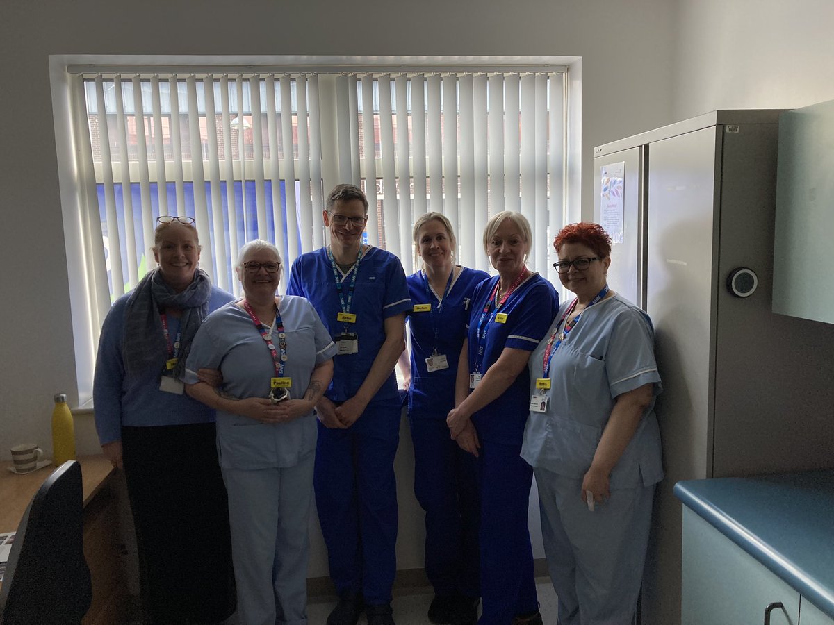davidathomenow's tweet photo. Smashing afternoon with our super Podiatry team in Gloucester today; really enjoyed chatting with these wonderful professionals, hearing about their experiences and seeing first hand the high quality care they deliver to help make a positive difference for people @GlosHealthNHS https://t.co/JKQnhdC4wL