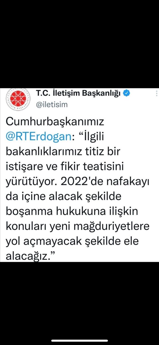 Biz Erdoğan için soğan ekmek yeriz diyenler, onlar ıstakoz yiyor 😂 Siz bunları hakettiniz bizde yanınızda yandık! #SüresizNafaka avukatların rant ve zulüm aracı oldu verdiğiniz oylarla. Ders vermek için geç kaldınız. Sözünü tutmayan birisine inanma👇🏻 @yilmaztunc @MahinurOzdemir