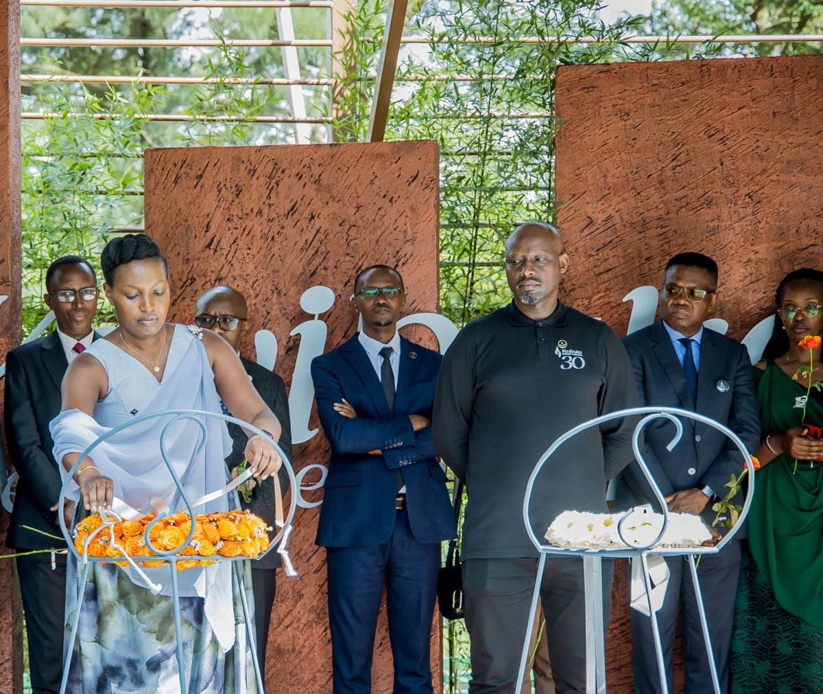 Earlier today, our Centre President, Prof. @samysk, joined @Rwanda_Edu to commemorate employees of the former MINEPRISEC, MINESUPRESS, and other agencies who lost their lives in the 1994 genocide against the Tutsi. We honor their memory and stand united in remembrance. #Kwibuka30