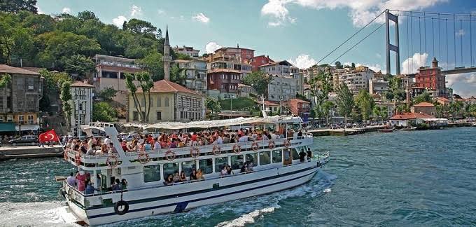 @PlakoudasSpyros Be sure to take a Bosphorus tour