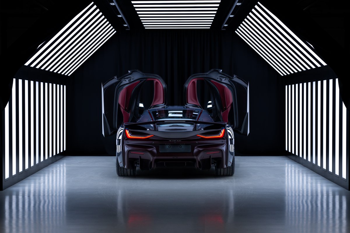 Andrew Tate tweet media