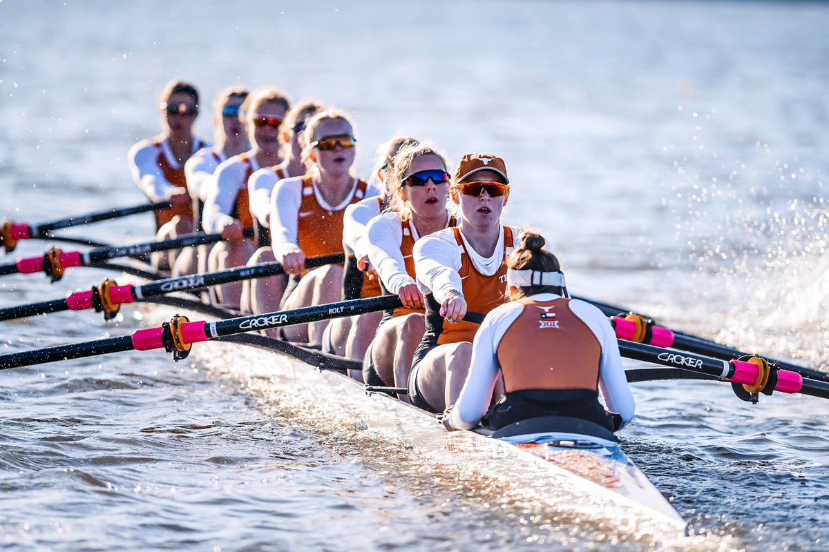 TexasRowing's tweet photo. Solid day of racing on Saturday against a Top-🔟 opponent. Got the job done under some extreme conditions in Michigan. 

Hook ‘Em! 🤘🏼🤘🏽🤘🏾

#HookEm | #HereComesTexas https://t.co/Urw679ZNax