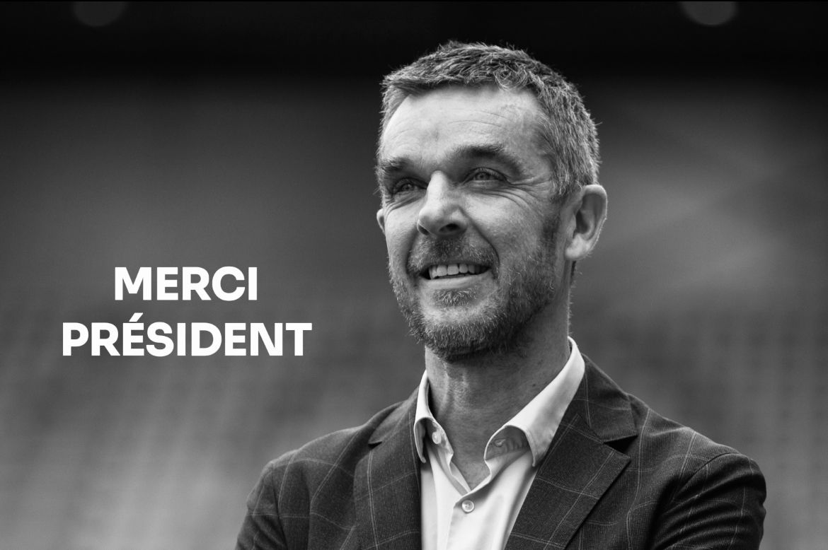 asnlofficiel's tweet photo. Celle là elle est pour toi président ❤️! 

#FiersDeNosCouleurs #ASNL #ASNLpourtoujours https://t.co/5EUdEOcYNJ