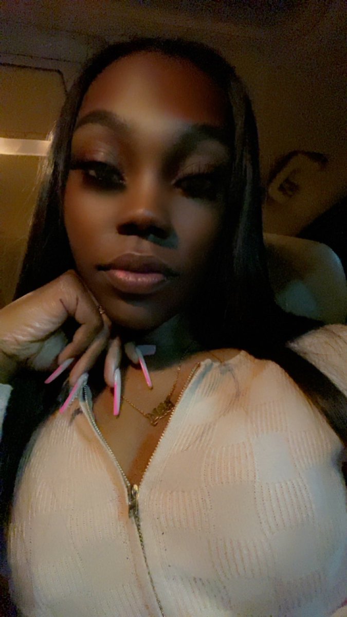 Feet__Goddezz's tweet photo. Bad lil bih 🥰🥵 https://t.co/pctMdtCArn