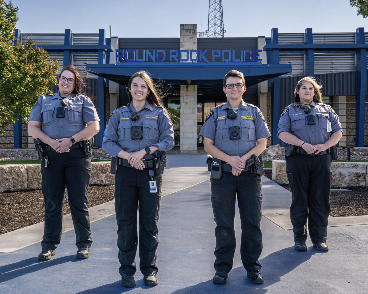 roundrockpolice's tweet photo. This week is also Animal Control Officer Appreciation Week!🐾
 
These dedicated individuals go above and beyond to ensure the safety and well-being of our furry friends and wildlife. 
 
From rescuing pets to ensuring humane treatment, they are the unsung heroes of our neighborhoods!

Please join us in thanking them for all that they do!💙
 
#ACOAppreciationWeek #AnimalControl