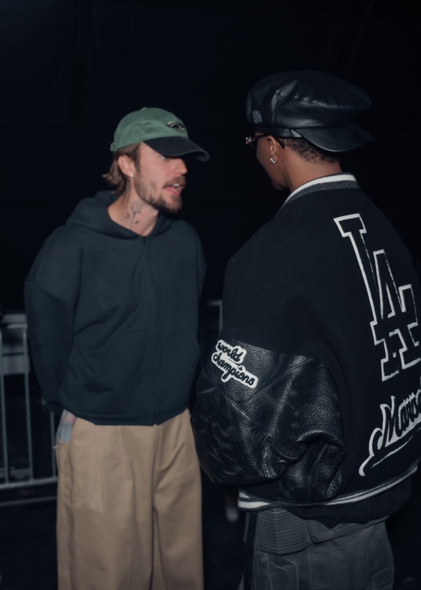 4/14: Wizkid and Justin Bieber at #Coachella.