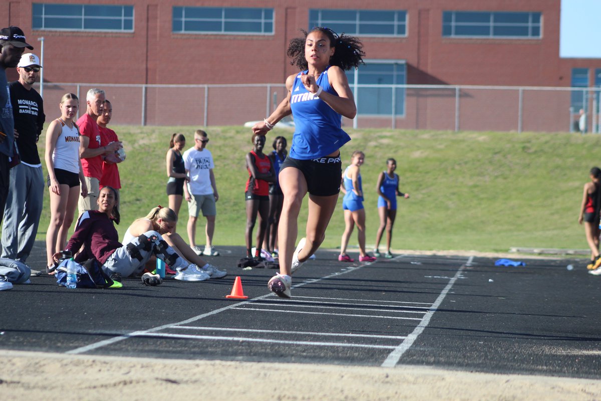 👀 Check out our Monarchs and Titans competing at the Titan Invitational on Friday! Both teams competed very well. There were multiple athletes from each high school that broke several meet records! #PLCSGreat 🏃‍♀️🏃‍♂️