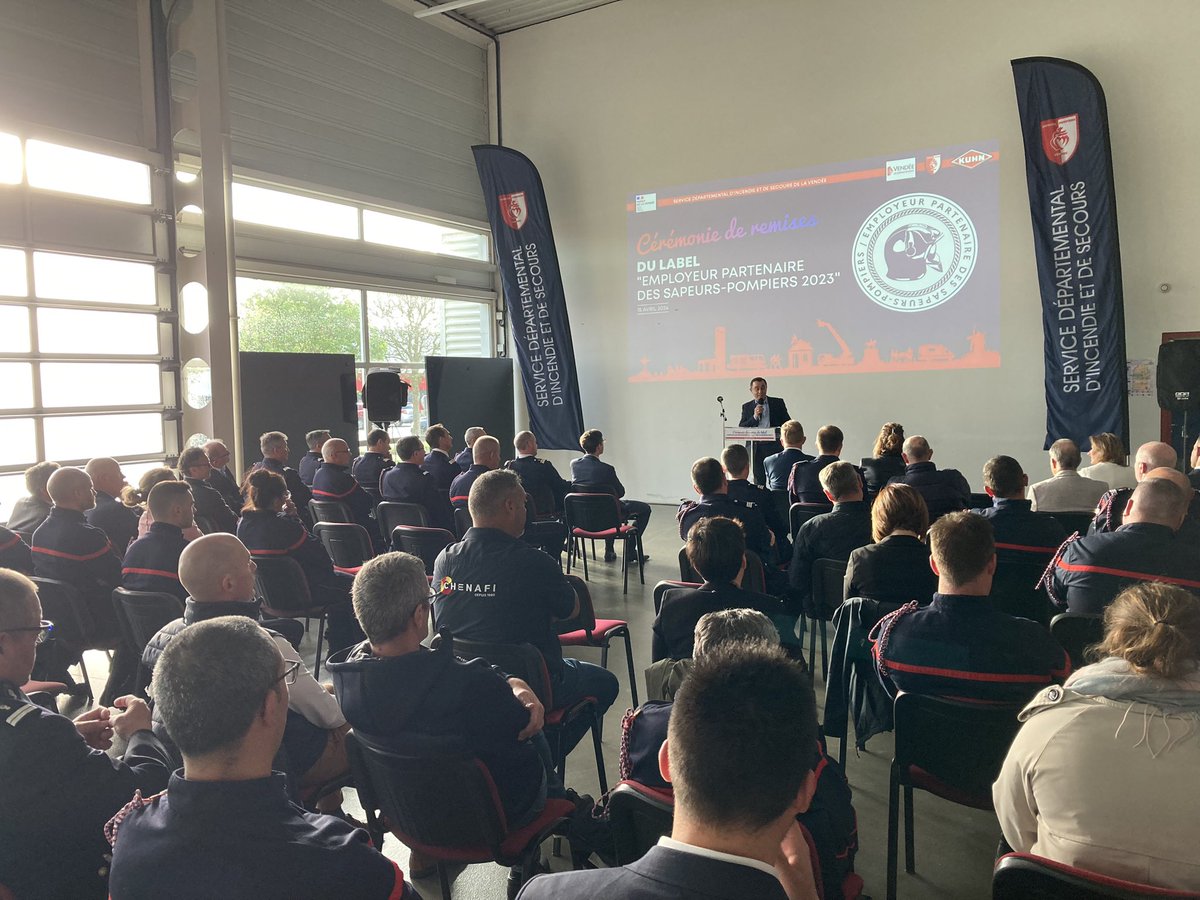 En mettant des hommes et des femmes à disposition du SDIS sur leur temps de travail, les employeurs participent à la qualité et à la rapidité des interventions. Les sapeurs-pompiers de Vendée, professionnels et volontaires, ont effectué plus de 42 000 interventions en 2023