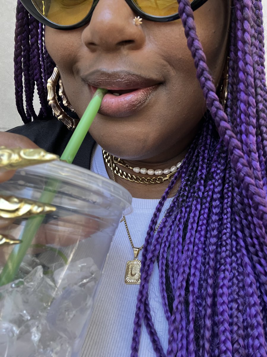 i’m just a girl with a @shakeshack lemonade. 🥤🍋✨