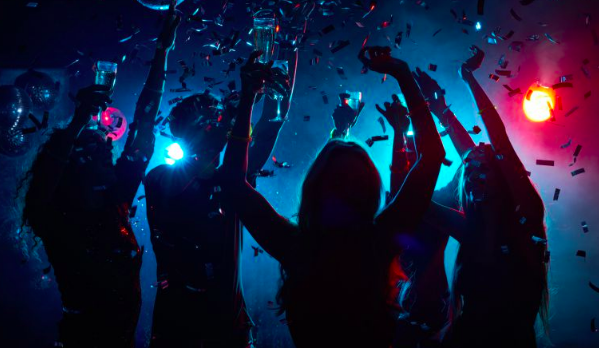 Work, work and more work...🌪️
There's no end to releasing a game, right?
The game is in its final phase and we are already finishing it, we need questions or tests for the game, can you think of any? 🍺
Anyone who says one will be put in the credits!✨
We read you👀