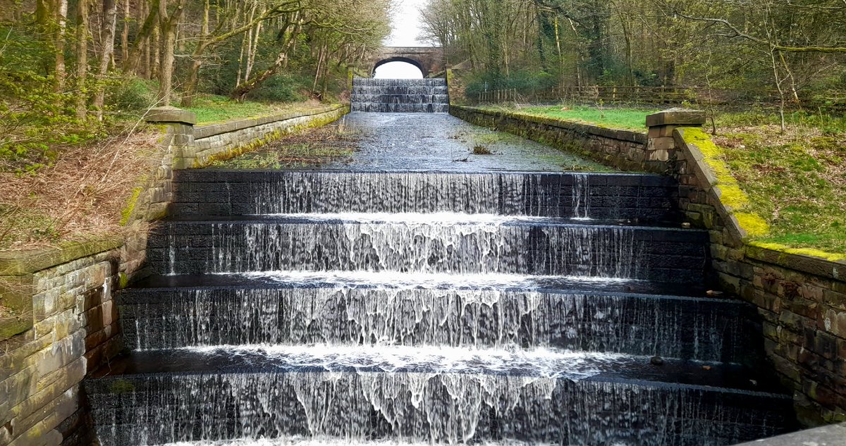 SUNDAY 14th APRIL 2024 - Round Loaf, Great Hill and Anglezarke 'reccy'.. 

⛰️ Great Hill (381m).

🥾 18km, or 16 miles, with 530m ascent. 

⏱️ 6 hours 30 minutes.

#walking #hiking #guidedwalks #walkguide #walkleader #Lancashirewalks #anglezarke #whitecoppice