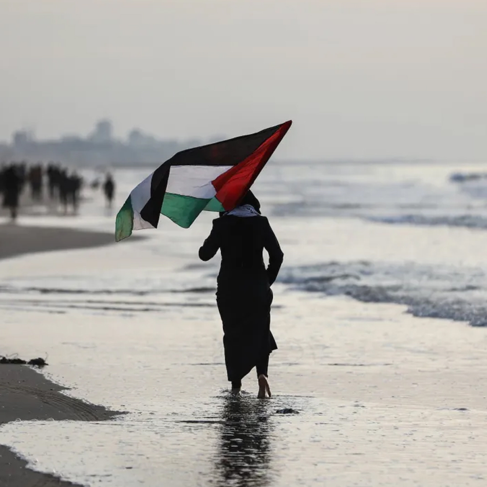From the river to the sea 🇵🇸✌️

Despite the hunger, death, displacement, and illness, we are here, we are standing, we are resisting, we are not going anywhere
