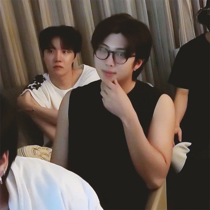 Hem beyaz                              Hem siyah