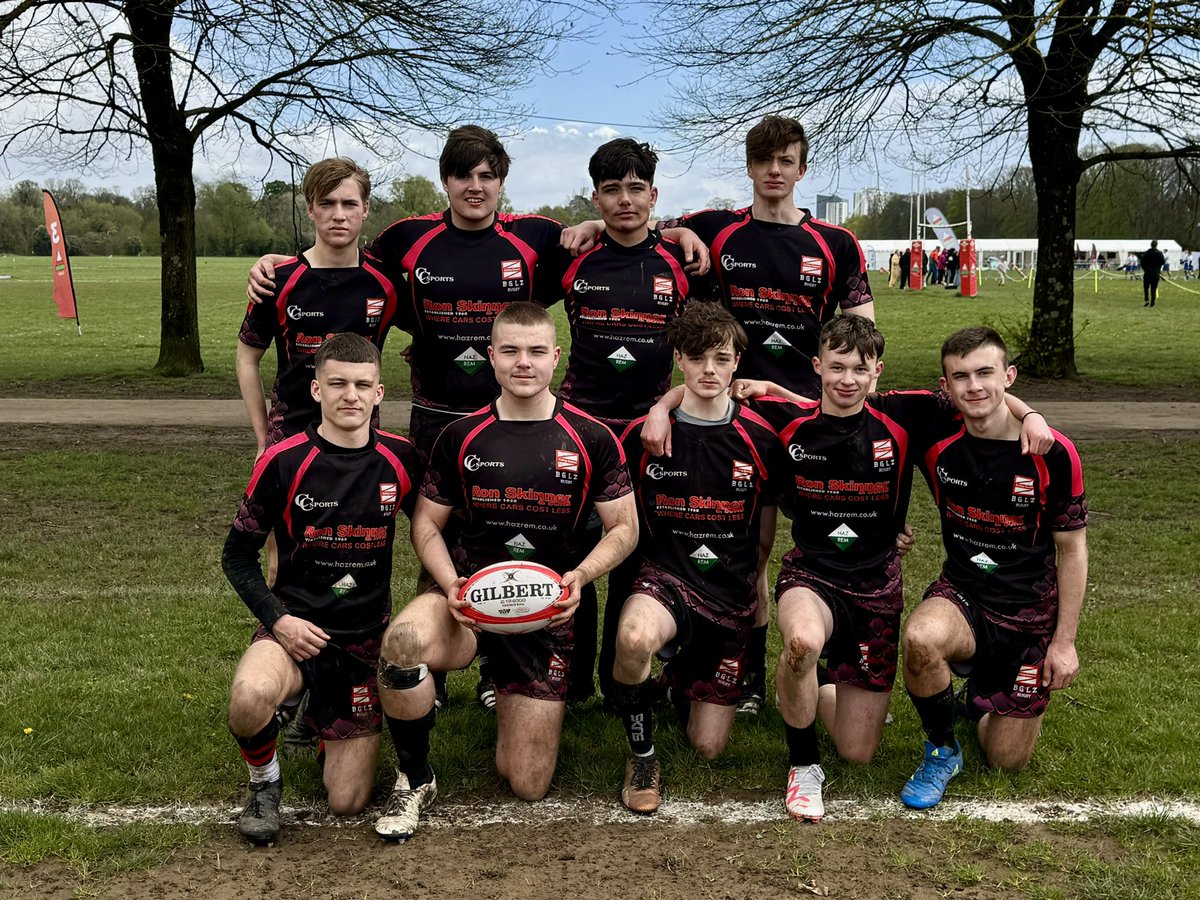 martyncooke19's tweet photo. Four seasons in one day 🥶 ☔️ 💨 🌞 @chwaraeonyrurdd 7’s today, but it didn’t stop the @coleggwent BGLZ boys enjoying the well organised day. 👏🏻 #BGLZRugby https://t.co/eKiNUaqvif