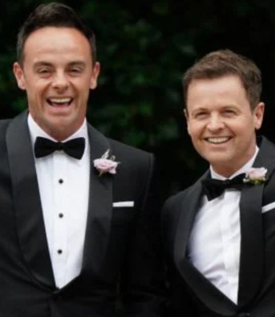 Someone said Andrew Scott looks like Ant & Dec and now I can't unsee it 😂