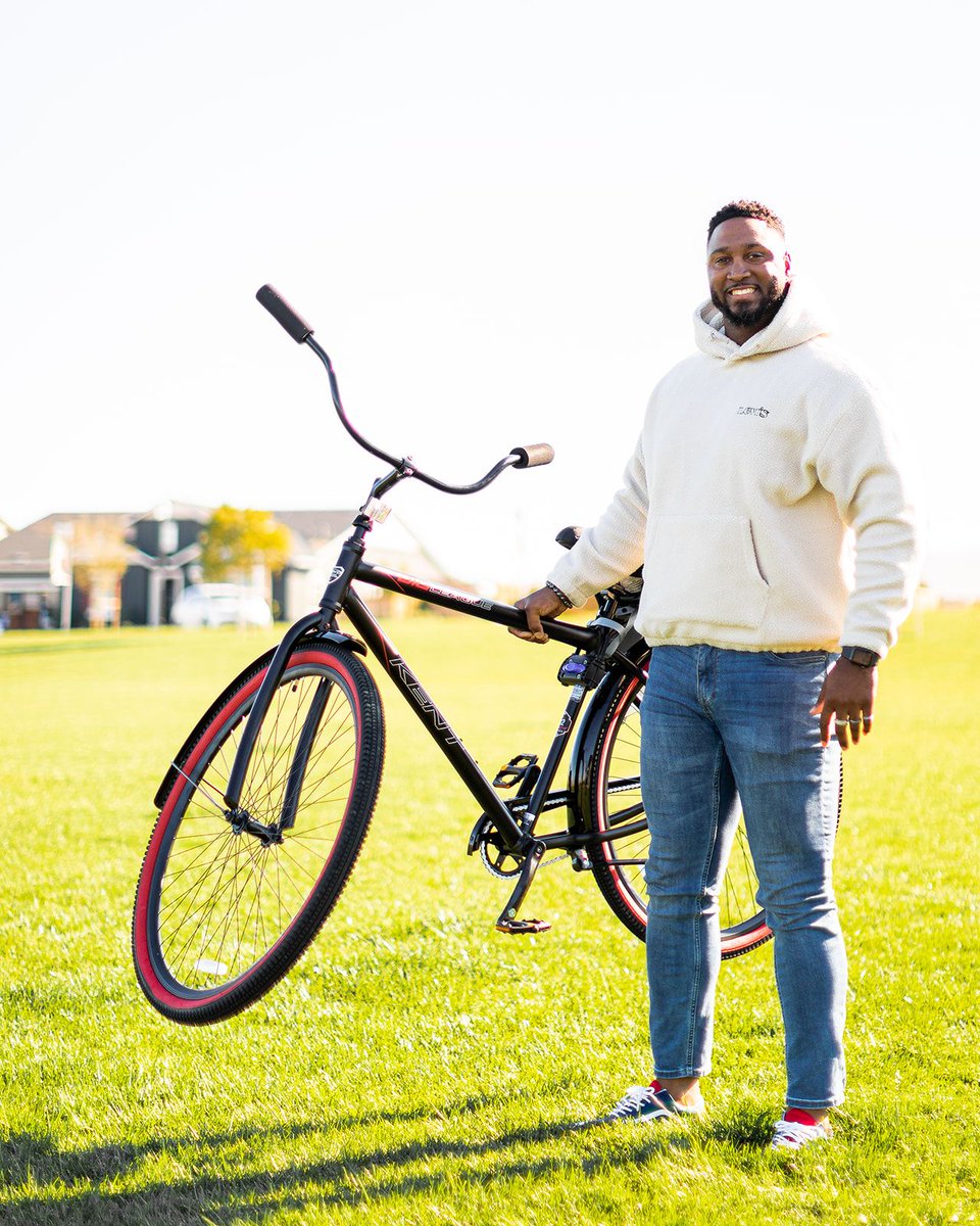 KentBicycles's tweet photo. The clock is ticking on our 32'' Big League Flash Sale - shop now and score $50 off &amp; much more:
🔴  For riders 6ft+ up to 350 lbs
🔴  Lightweight frame
🔴  Single or seven-speed drivetrain
🔴  Free shipping https://t.co/Ig4N0gJPng
