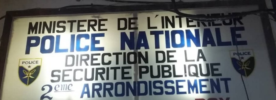 🔵Lassée des nombreuses disputes avec sa belle-sœur, elle la poignarde mortellement au cœur....🔵 Il y a quelques semaines, les éléments du commissariat du 2ème arrondissement ont été avisés d'une affaire de violence avec une arme blanche. Une femme avait poignardé sa