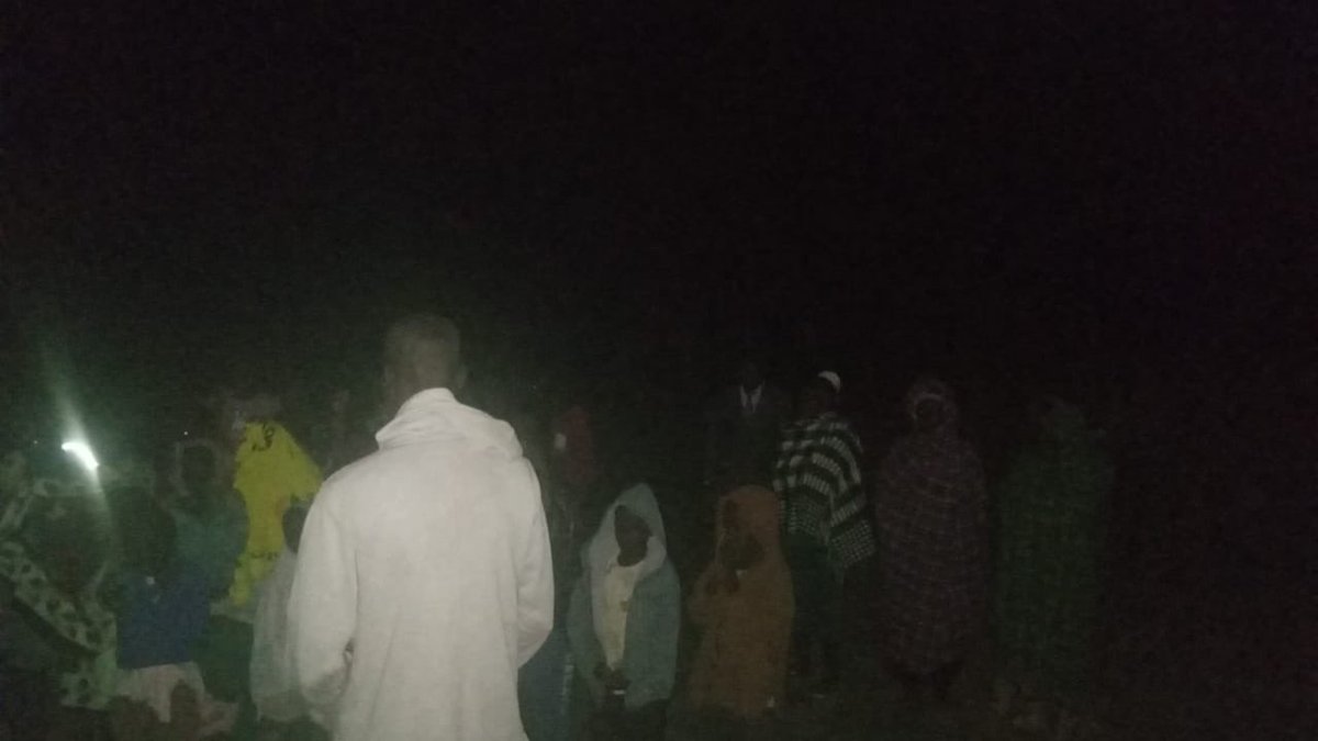 65 souls saved near Langasi Baptist Church in Kenya tonight as Titus Ochoge showed the Jesus Film @ken_pledger