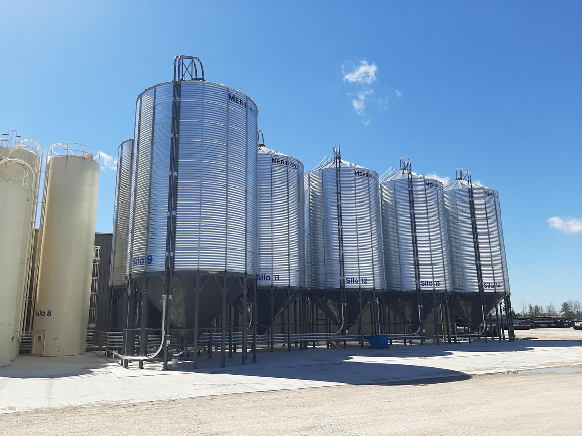 pierson_ken's tweet photo. Pneumatic fill & unload piping installed on 2409 Resin hopper combos @meridianmfg #Armtec https://t.co/ahPoNTrYNB