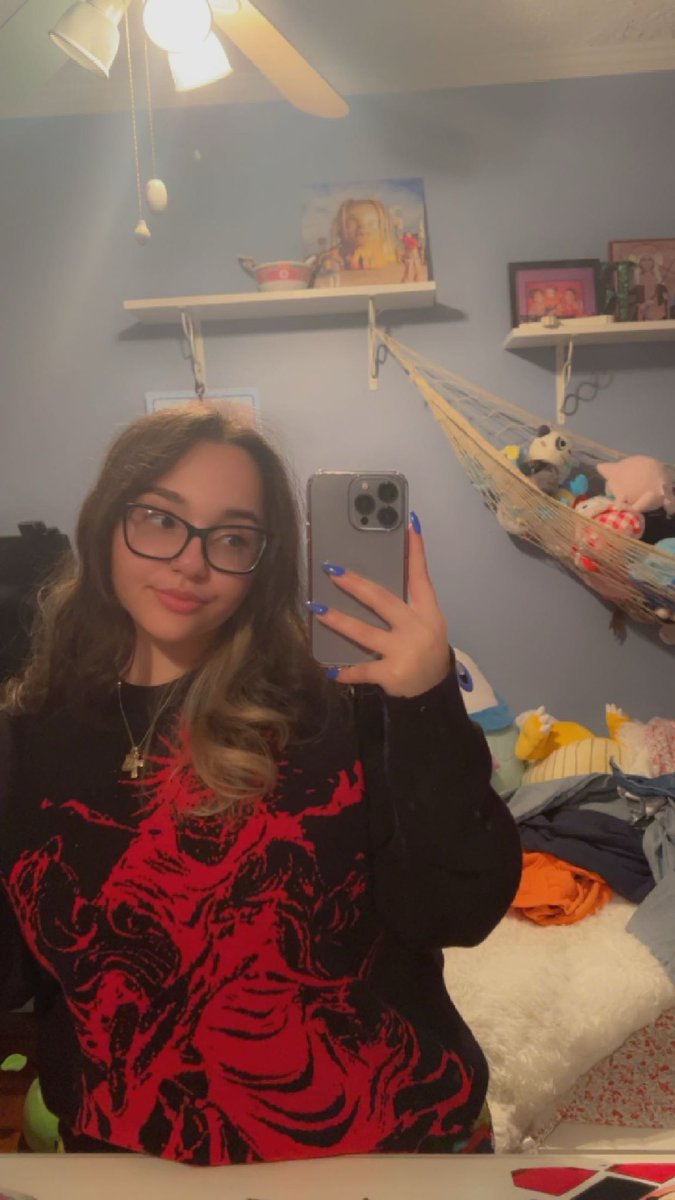 whoseleni's tweet image. fortnite &amp;amp; chill? ttv/eleni :)