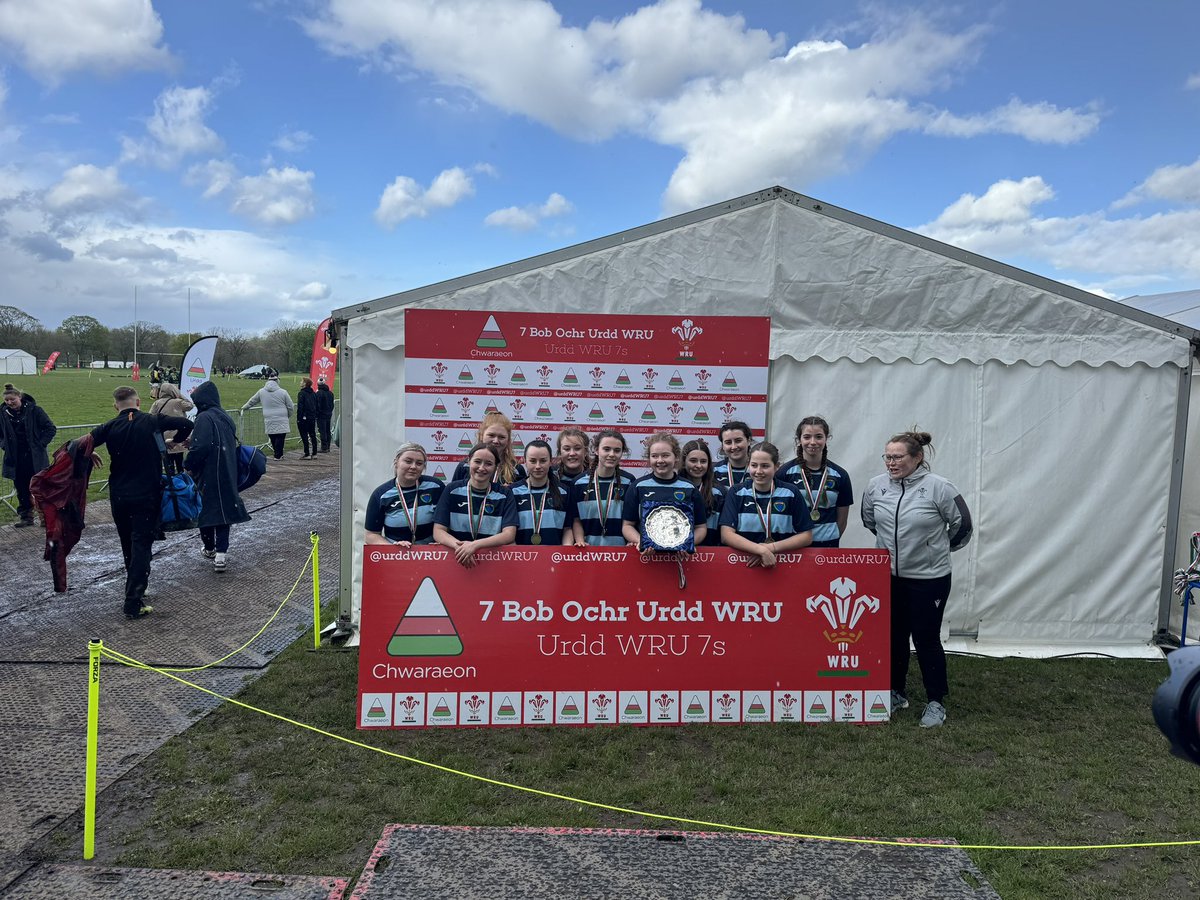 Swyddog Rygbi Penweddig tweet media