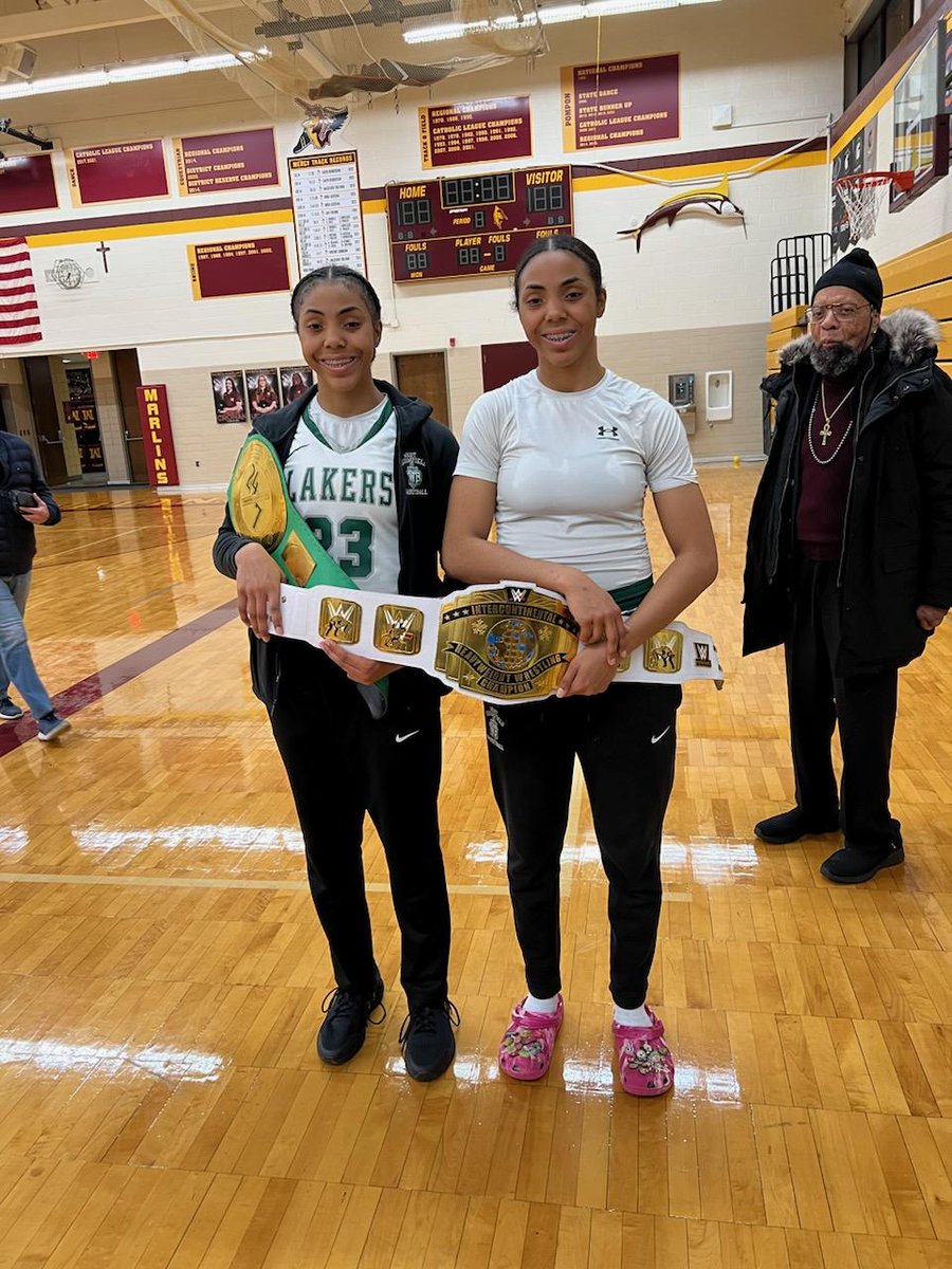 @JrAllStarBB @UANextGHoops @DavisTwins123 @dee__2025 @OliviaOlson2024 @JaloniCambridge @stormAAU @WVThunderUAA @MinnesotaFury @FBCMotton @SupremeTeamGbb #BattleTested #SummerDavis These twins (Summer and Indya Davis) are Back to back @Gatorade Player of the Year Winners! I wonder does Gatorade even know that they have this 1st of a kind... 🤷🏽‍♀️ @DavisTwins123