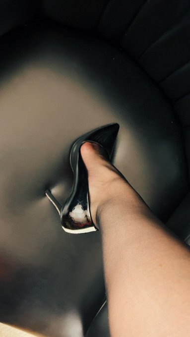 Reminder #feetworshi̇p #feetcontent #onlyfansapp #onlyfansfeet #femdom #findomgodess https://t.co/u9<a href="/tag/feetworshi%CC%87p"class="tags">#feetworshi̇p</a><a href="/tag/feetcontent"class="tags">#feetcontent</a><a href="/tag/onlyfansapp"class="tags">#onlyfansapp</a><a href="/tag/femdom"class="tags"><span>#femdom</span></a><a href="/tag/findomgodess"class="tags"><span>#findomgodess</span></a><a href="/tag/onlyfansfeet"class="tags"><span>#onlyfansfeet</span></a>
