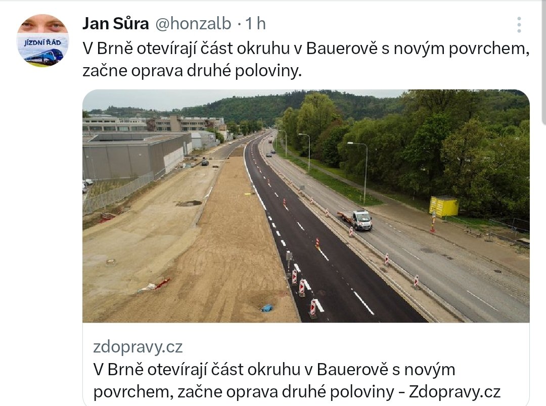 Otazka zni: novy povrch je vlevo nebo vpravo? (Uprostred je cyklostezka, to je snad jasne...)