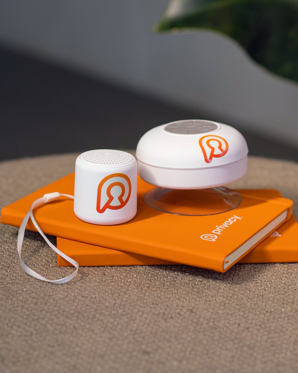 Lançamento Caixa de Som Bluetooth Privacy à prova d’água 😍 Compre e leve a sua música favorita para onde quiser, seja na praia, piscina, em sociais ou durante o banho. Corra e adquira a sua: loja.privacy.com.br/products/caixi… #Loja #novidades